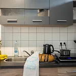 Luxus Sauna Balkon Kueche Zentral Daire